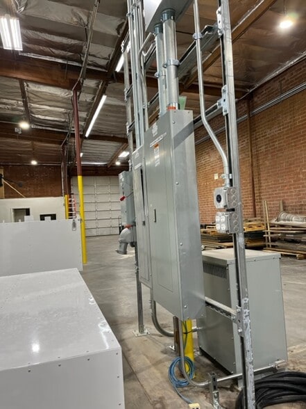 More Photos Of 9330 Corbin Ave, Northridge Warehouse For Lease