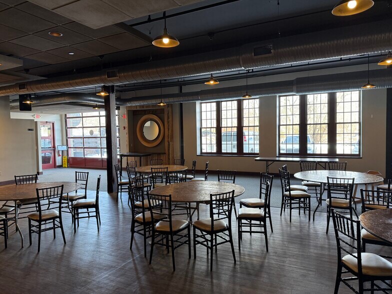 More Photos Of 21 W North St, Akron Apartments For Sale