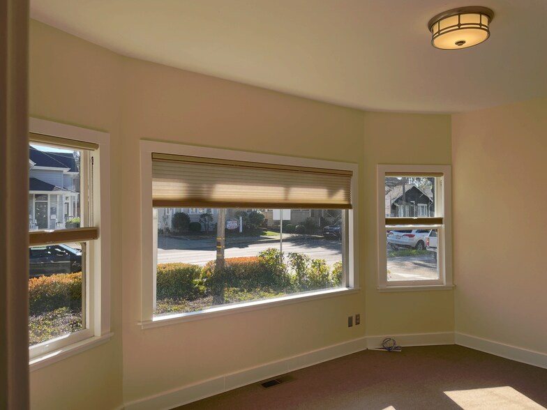 More Photos Of 865 3rd St, Santa Rosa Office Residential For Sale