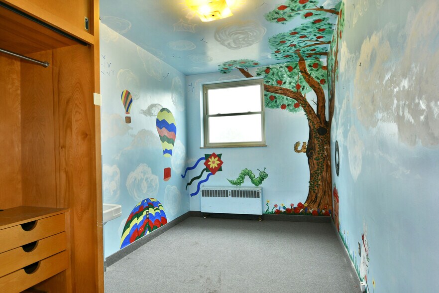 More Photos Of 175 B Laird Ave, Warren Schools For Sale