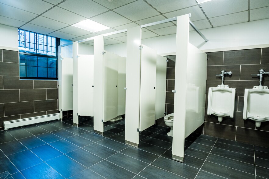 More Photos Of 226 Walnut St, Philadelphia Loft Creative Space For Lease