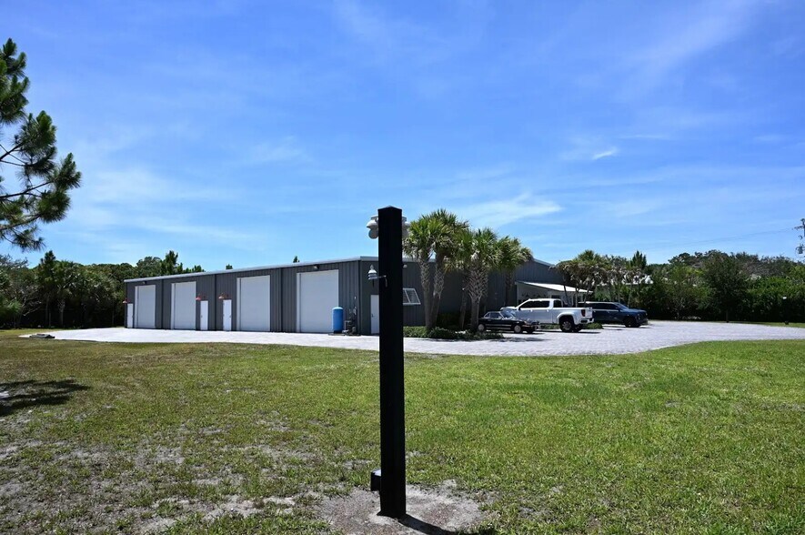 More Photos Of 11950 SE Shell Ave, Hobe Sound Warehouse For Lease