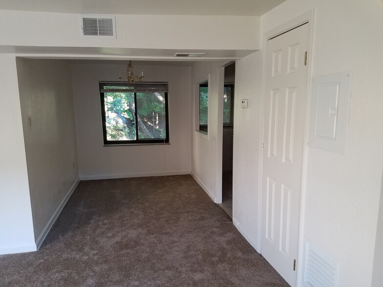 More Photos Of 25 S Starr Ave, Pittsburgh Apartments For Sale