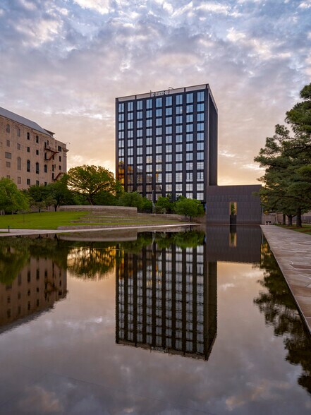 Primary Photo Of 600 N Robinson Ave, Oklahoma City Office For Lease