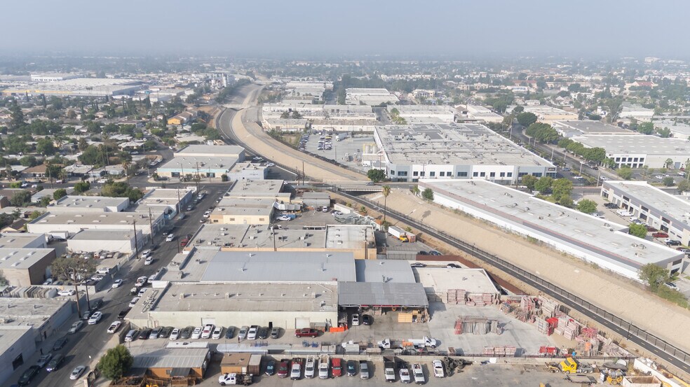 More Photos Of 661 Arroyo St, San Fernando Manufacturing For Lease