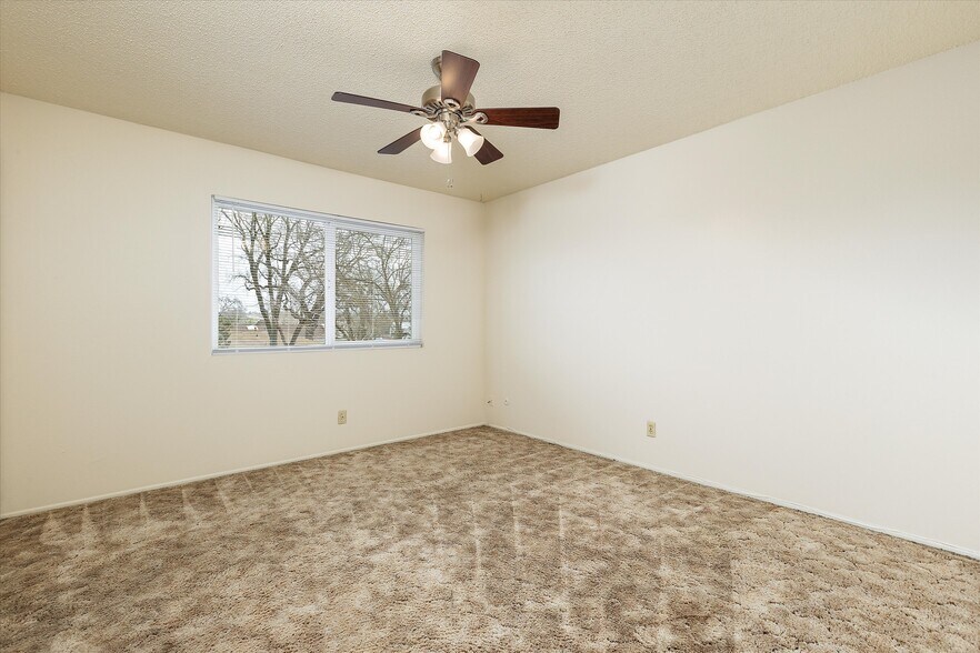 More Photos Of 2219 Oak St, Paso Robles Multifamily For Sale