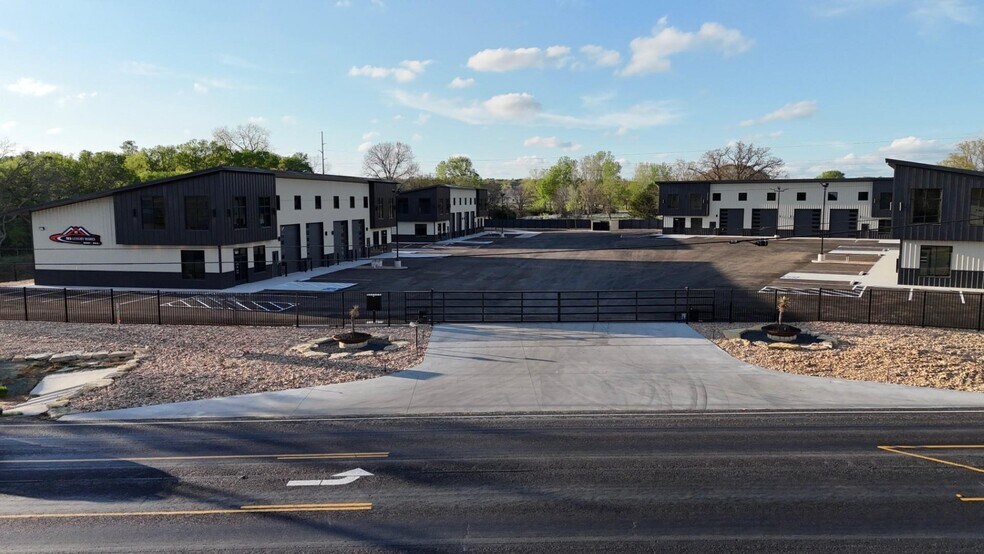 More Photos Of 2720 Ranger Hwy, Weatherford Light Distribution For Lease