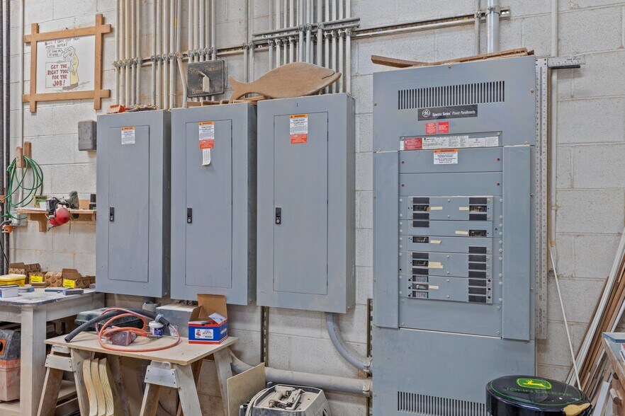 More Photos Of 1622-B Live Oak St, Beaufort Freestanding For Sale