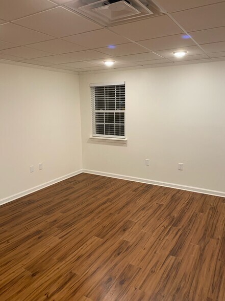 More Photos Of 1338 Timberlane Rd, Tallahassee Office For Lease