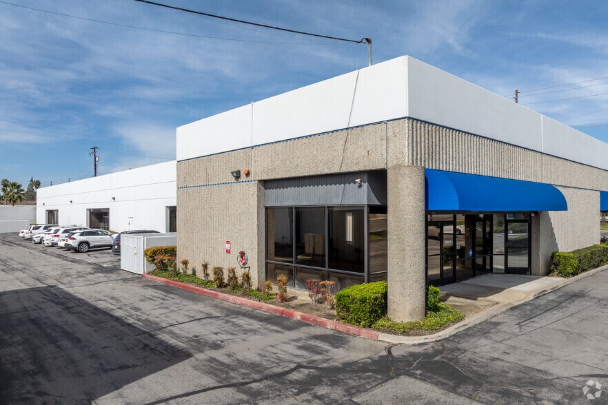 More Photos Of 5405 Arrow Hwy, Montclair Unknown For Lease