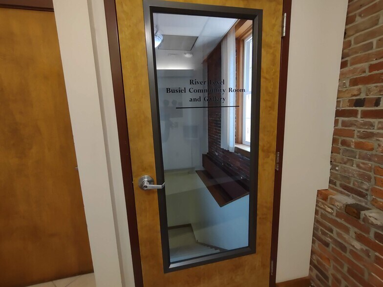 More Photos Of 1 Mill Plz, Laconia Office For Sale