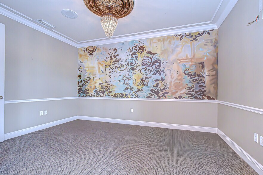 More Photos Of 6928 Linebaugh Ave, Tampa Office For Sale