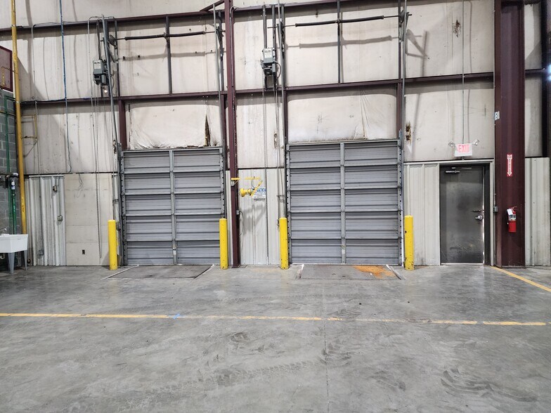 More Photos Of 87 Volunteer Ct, Manchester Manufacturing For Lease