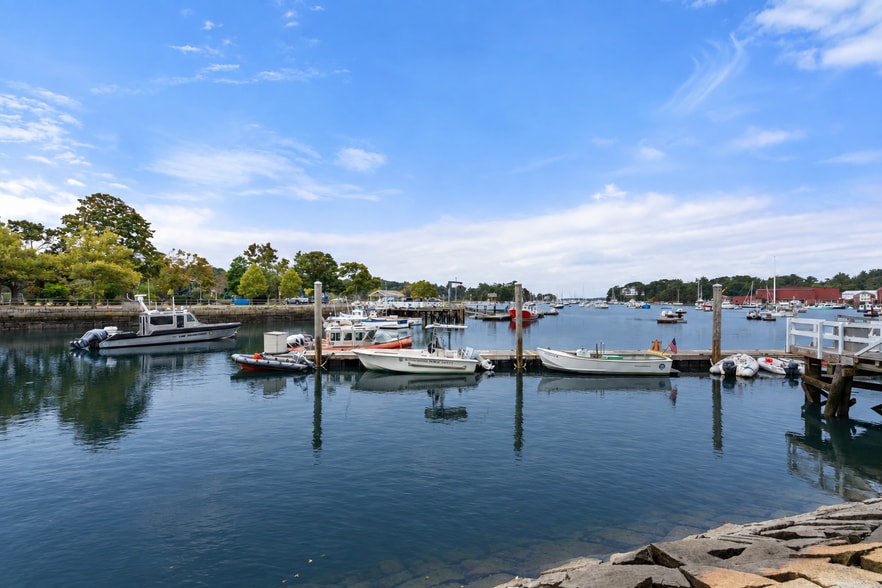 More Photos Of 40 Beach St, Manchester Flex For Sale