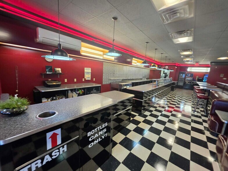 More Photos Of 53 Fall St, Seneca Falls General Retail For Lease