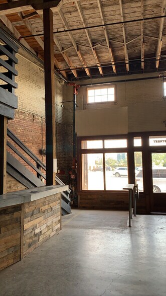 More Photos Of 32-34 Woolfe St, Charleston Freestanding For Lease