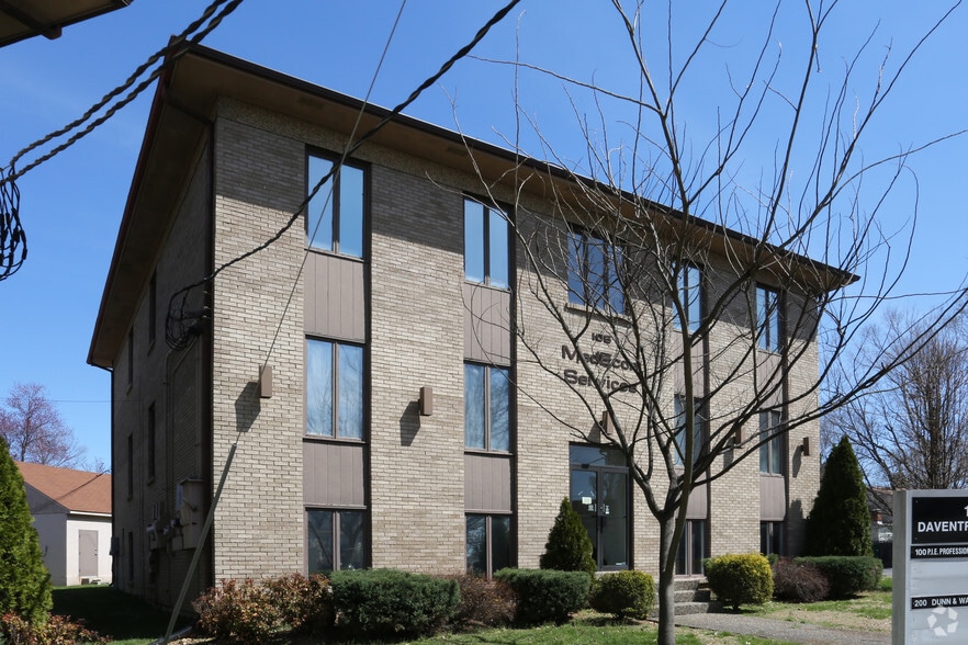 More Photos Of 105 Daventry Ln, Louisville Office For Lease