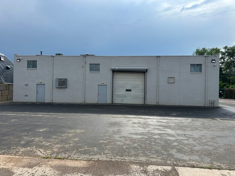 More Photos Of 238 Ledyard St, Hartford Auto Repair For Lease
