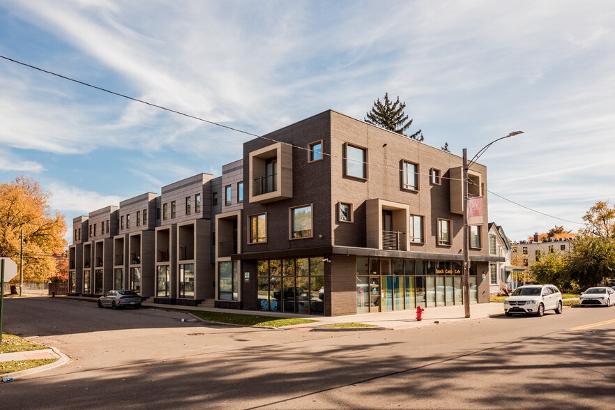 Primary Photo Of 1462 Van Dyke St, Detroit Apartments For Lease