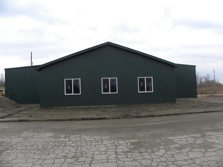 More Photos Of 2376 Wadhams Rd, Kimball Township Warehouse For Sale