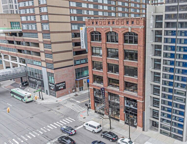 More Photos Of 409 E Jefferson Ave, Detroit Loft Creative Space For Lease