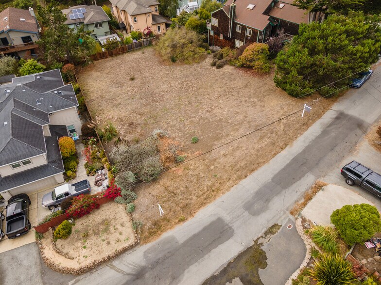 More Photos Of 00 Avenue Granada, El Granada Land For Sale