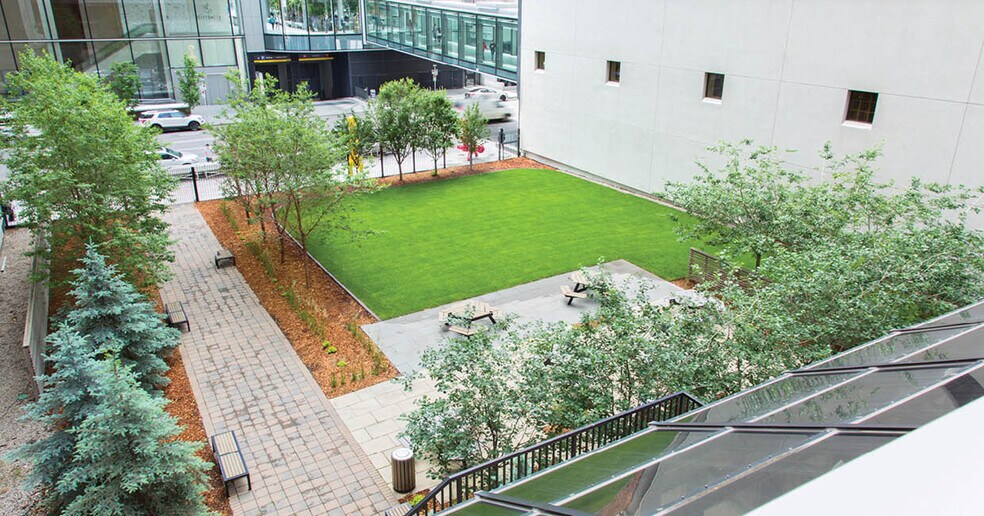 More Photos Of 250 6th Ave SW, Calgary Office For Lease