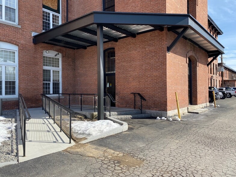 More Photos Of 30 Martin St, Cumberland Office For Lease