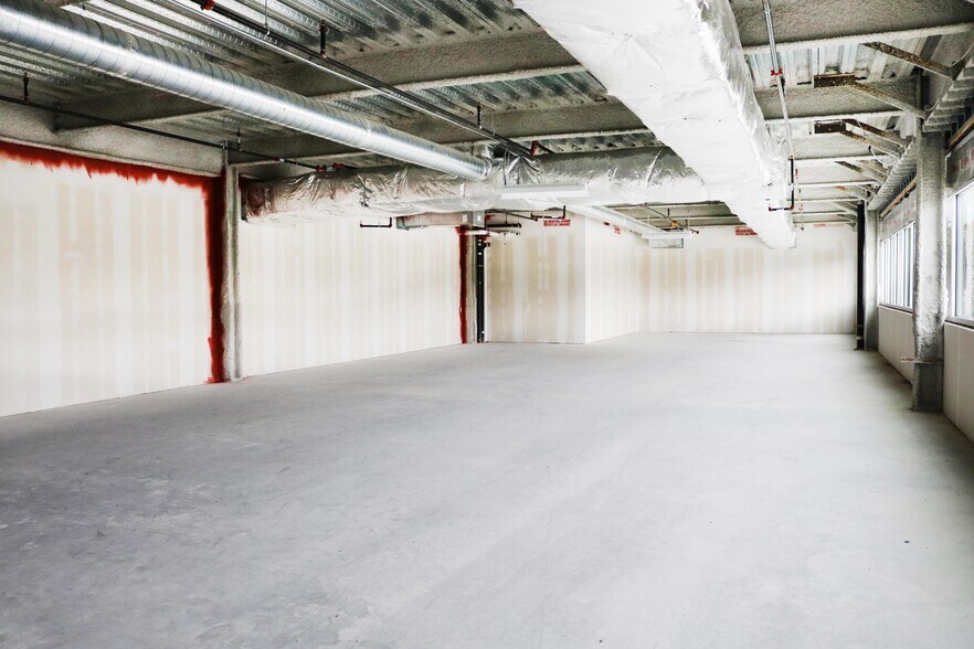 More Photos Of 6 Earlin Ave, Browns Mills Medical For Lease