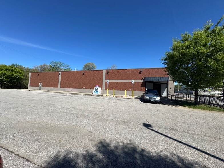 More Photos Of 2272 E 55th St, Cleveland Freestanding For Sale