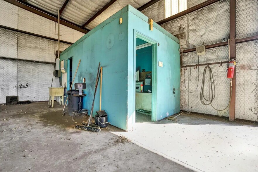 More Photos Of 6000 W Interstate 30, Royse City Warehouse For Sale