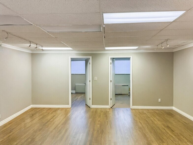 More Photos Of 1100 W Littleton Blvd, Littleton Loft Creative Space For Sale