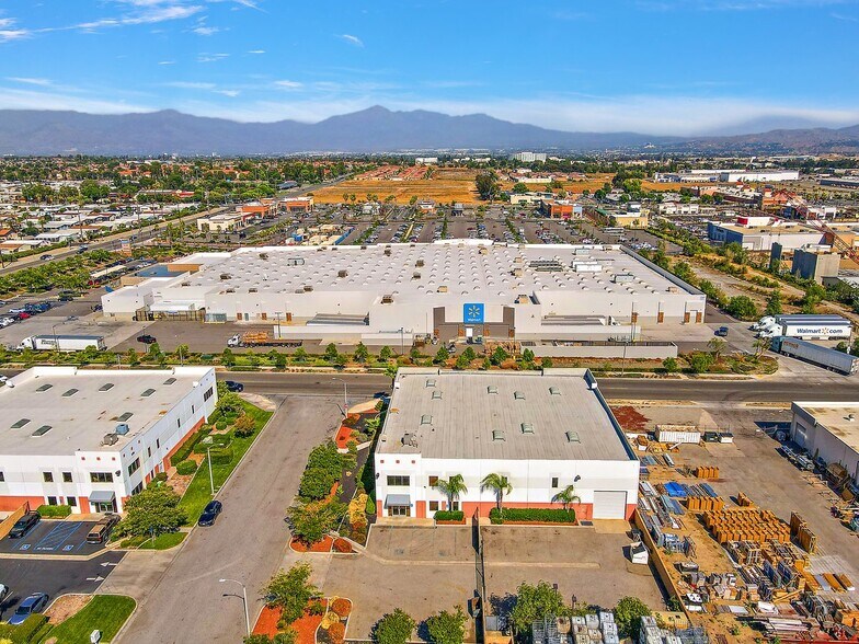 More Photos Of 317 W Tullock St, Rialto Warehouse For Sale