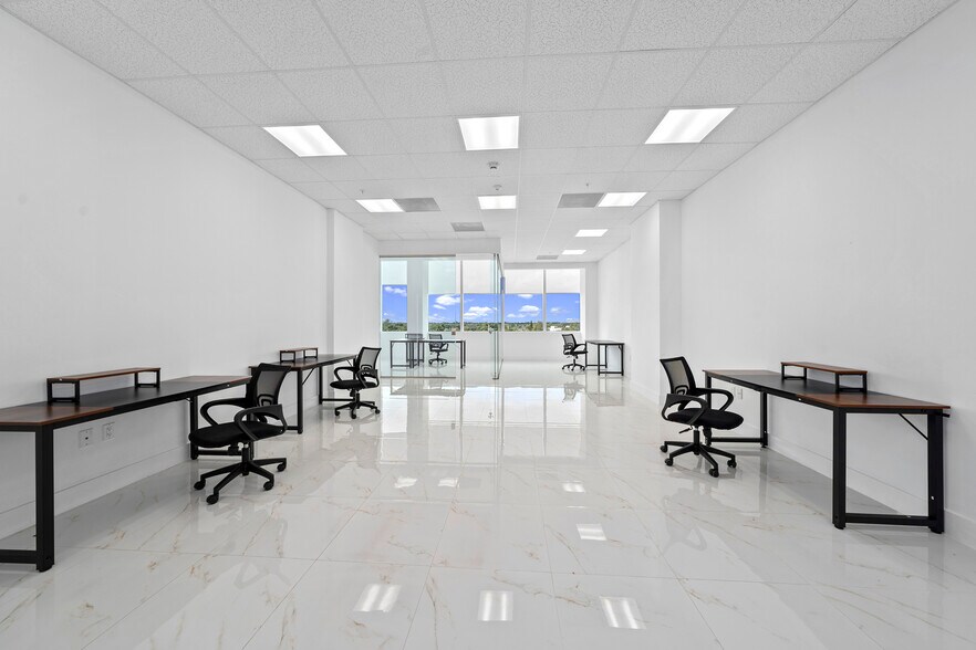 More Photos Of 20200 W Dixie Hwy, Aventura Medical For Lease