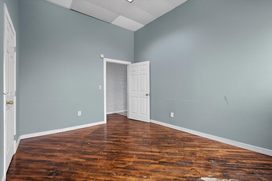 More Photos Of 22 N State St, York Multifamily For Sale