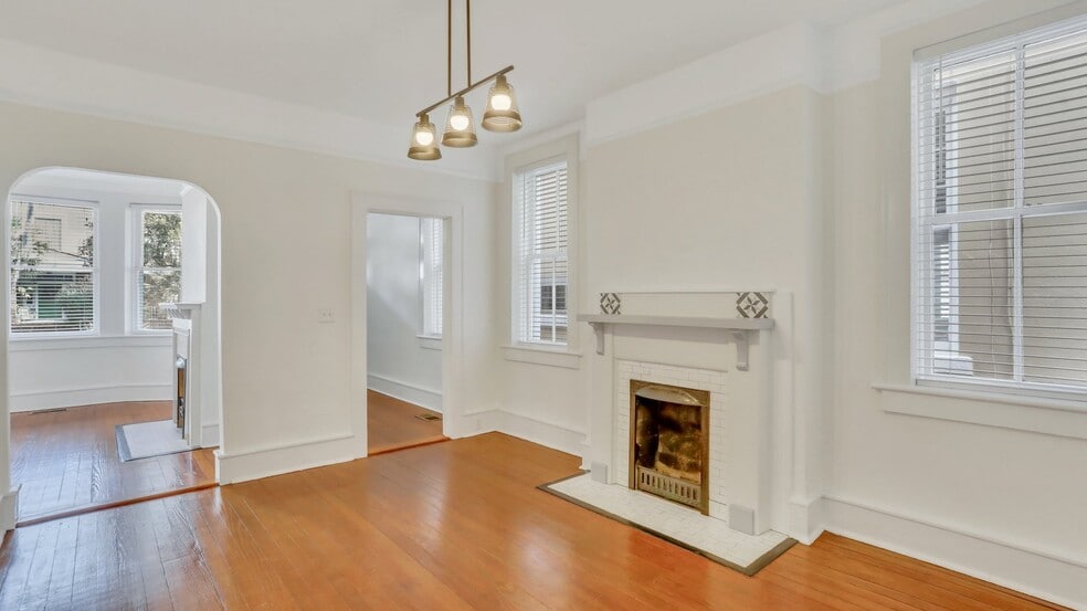 More Photos Of 923 E Park Ave, Savannah Apartments For Sale