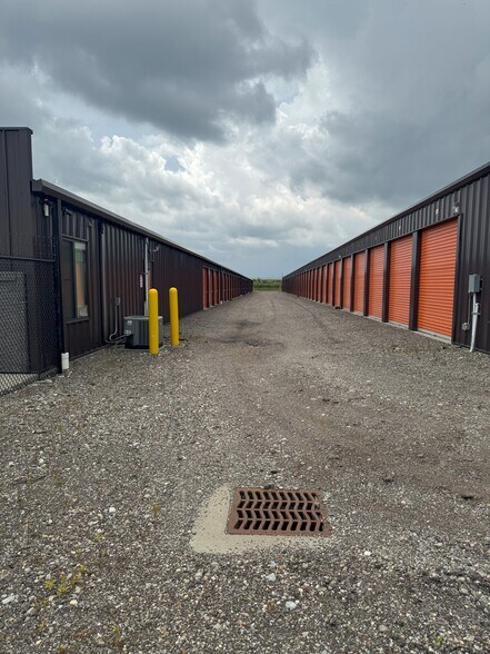 More Photos Of 2851 Business Pl SE, Massillon Self Storage For Sale