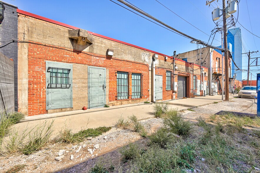 More Photos Of 706-708 W Sheridan Ave, Oklahoma City Office For Lease