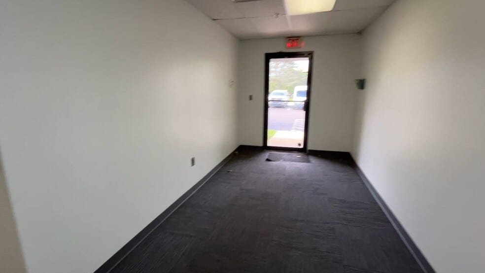 Primary Photo Of 35 E Uwchlan Ave, Exton Light Manufacturing For Lease