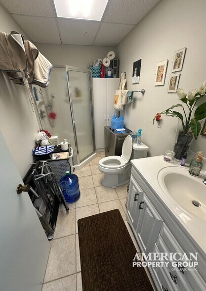 More Photos Of 7101 S Tamiami Trl, Sarasota Office For Sale