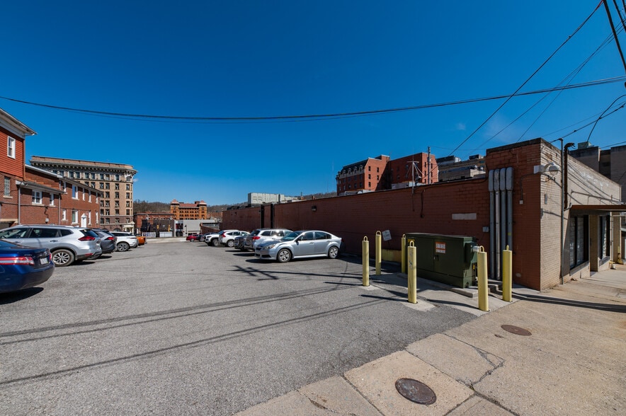 More Photos Of 347 W Main St, Clarksburg Office For Lease