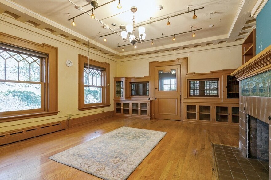 More Photos Of 244 Boardman, Poughkeepsie Loft Creative Space For Sale