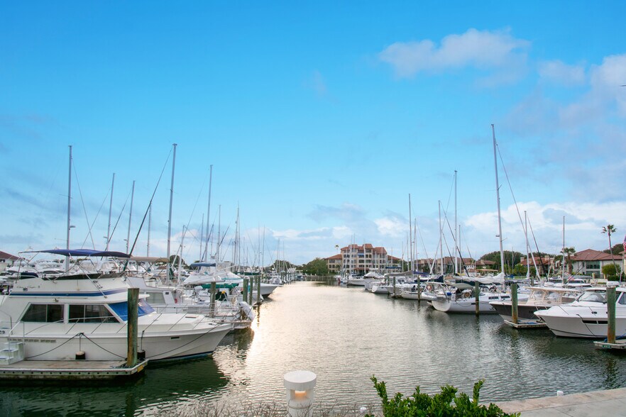 More Photos Of 101-121 Yacht Club Dr, Saint Augustine Unknown For Lease