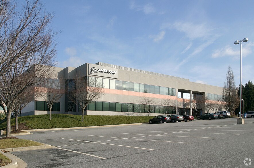 More Photos Of 131 National Business Pky, Annapolis Junction Office For Lease