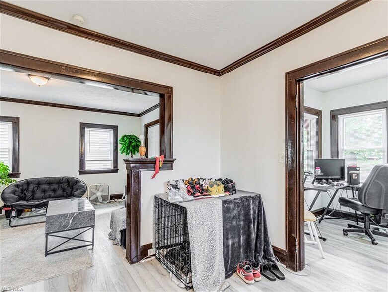 More Photos Of 5521 W 48th St, Parma Apartments For Sale