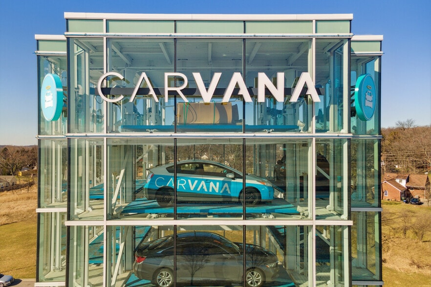 More Photos Of 4070 Interchange Corporate Center Rd, Warrensville Heights Auto Dealership For Sale