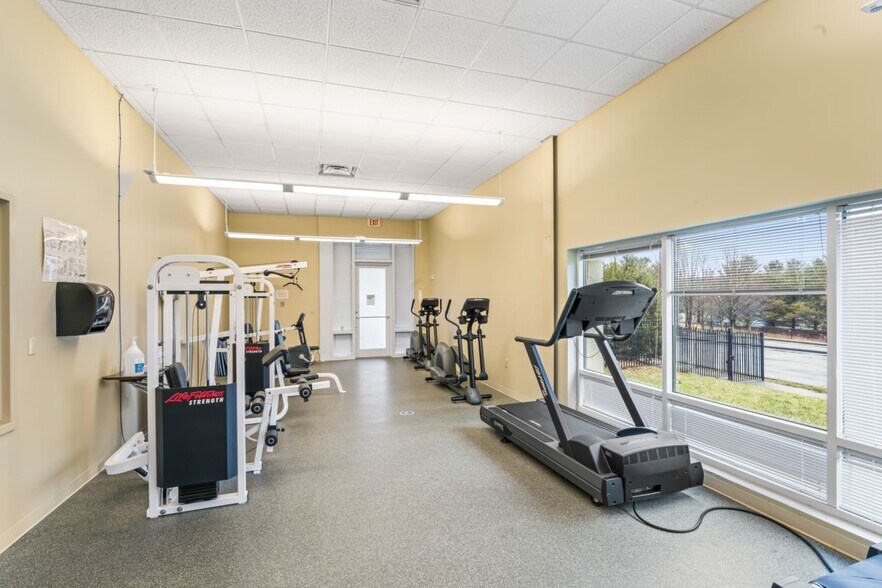 More Photos Of 978 Regional Park Rd, Lebanon Medical For Sale