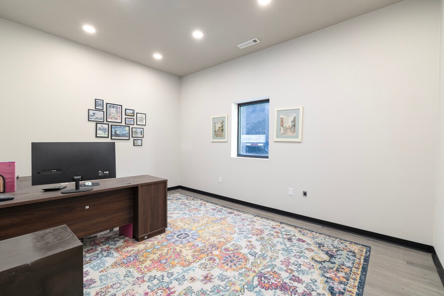 More Photos Of 10239 NE Campbell Rd, Greenland Industrial For Sale