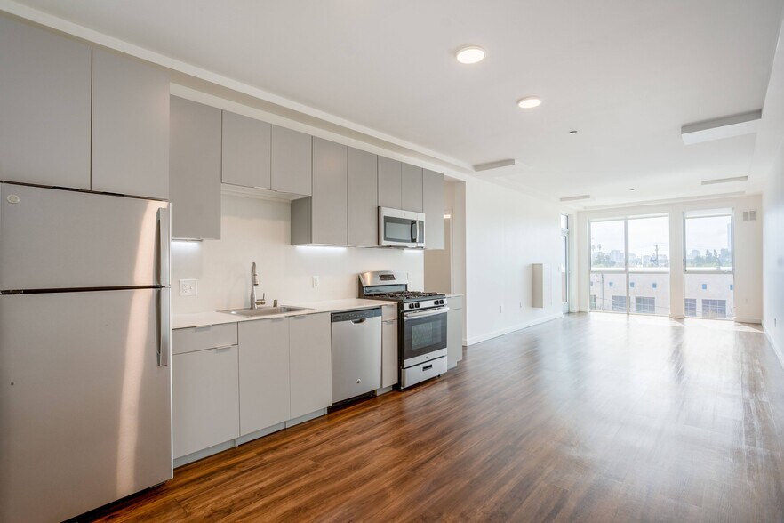 More Photos Of 4801 Shattuck Ave, Oakland Apartments For Sale