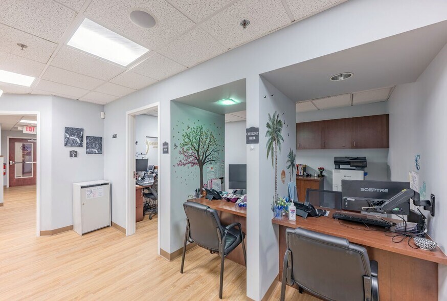 More Photos Of 1407 S County Trl, East Greenwich Medical For Sale